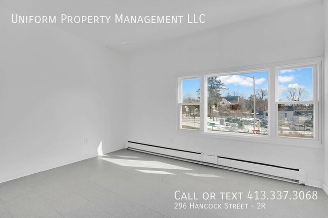 Building Photo - 296 Hancock St