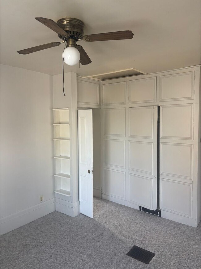 Building Photo - 401 7thAve SW