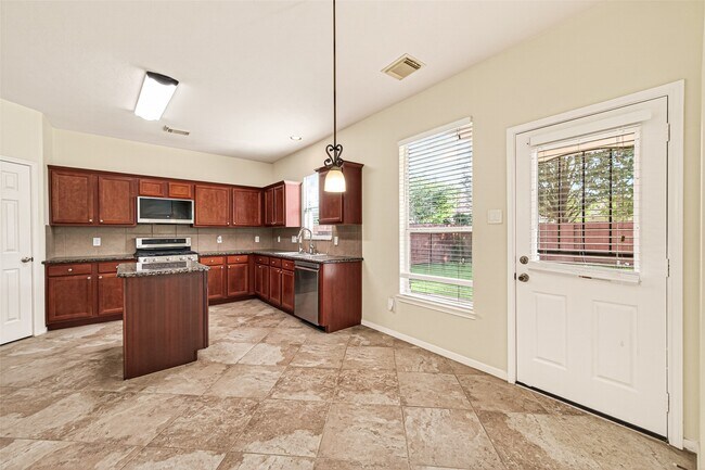 Building Photo - 25135 Florina Ranch Dr