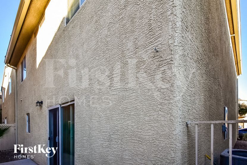 Building Photo - 1781 Molly Meadows St