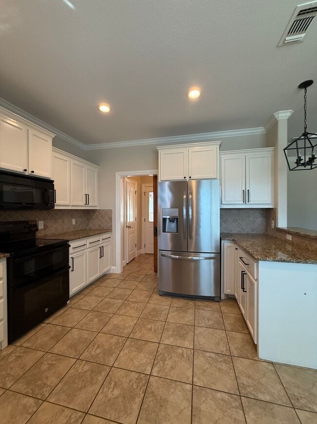 Building Photo - 1846 Sandpiper Dr