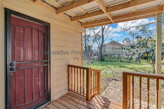 Building Photo - 2025 Eppinger St