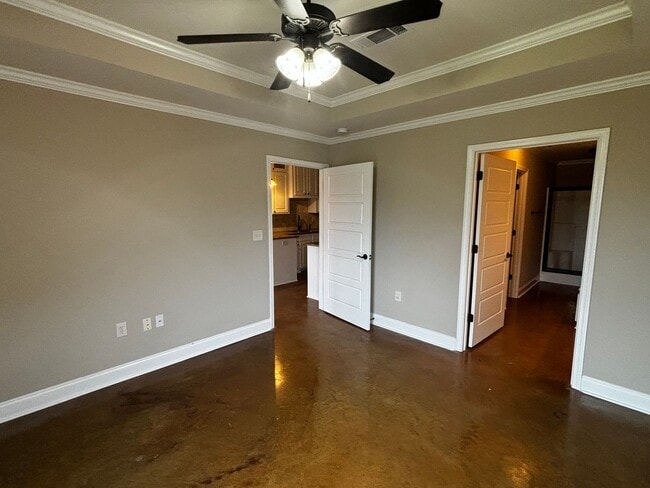 Building Photo - 221 Greenfield Ridge Dr