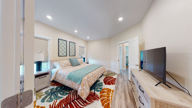 Building Photo - 4017 Swan Rd