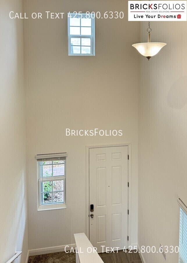 Building Photo - 14508 Crestavista Ave