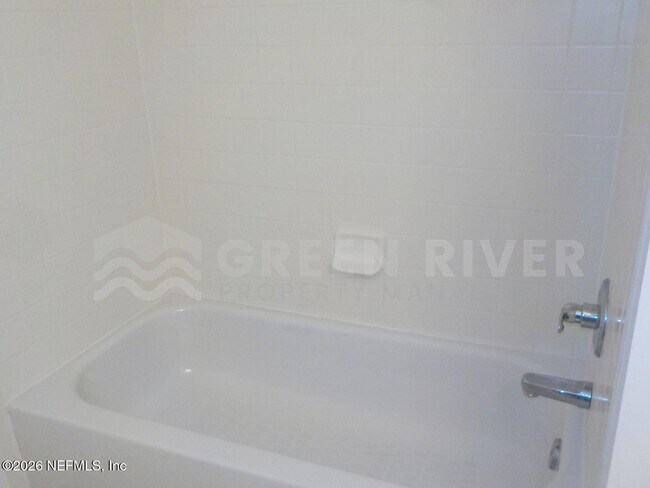 Building Photo - 1761 Oak Grove Dr S