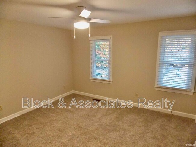 Building Photo - 54 Preakness Dr