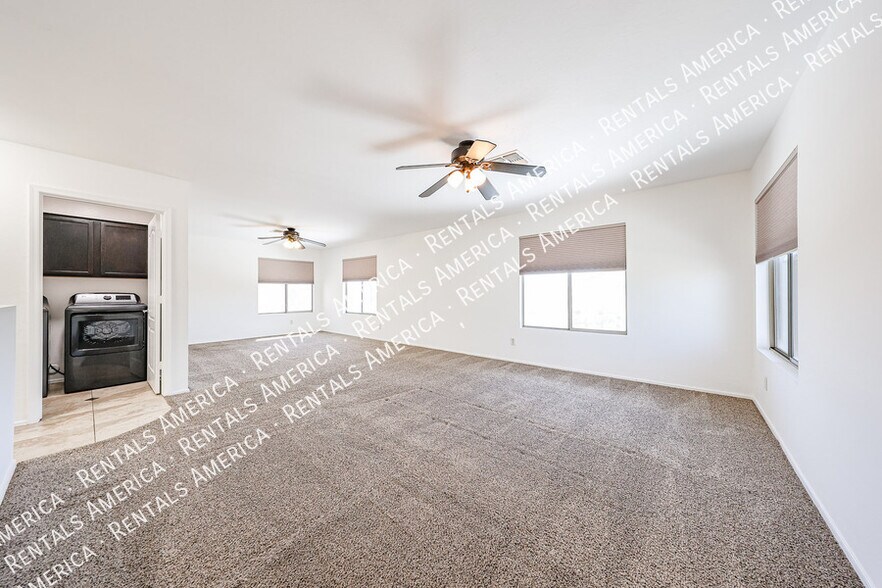 Building Photo - 13041 W Mauna Loa Ln