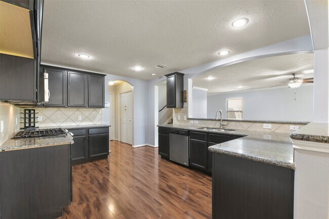 Building Photo - 11711 Red Hummingbird Dr