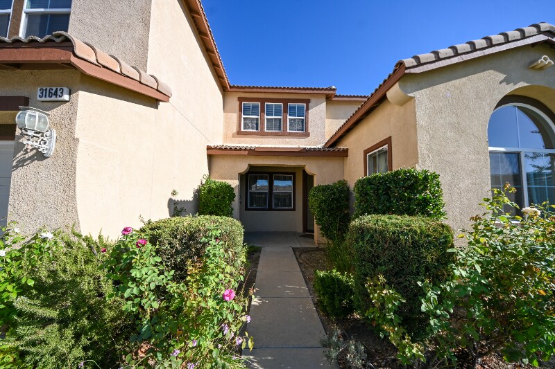 Building Photo - 31643 Serrento Dr