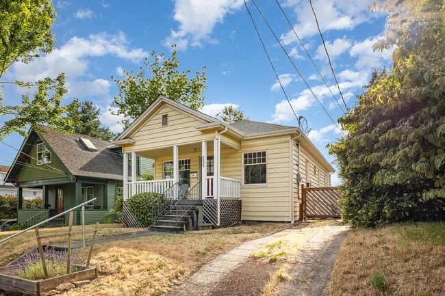 Building Photo - 2Bd/1Ba Seattle Home