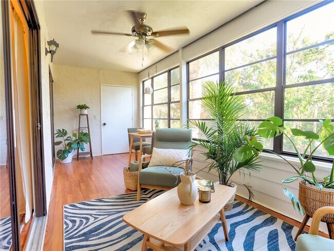 Building Photo - 322 Timber Lake Dr