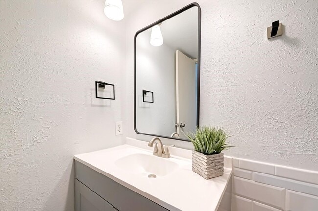 Building Photo - 17414 N Yorkglen Dr