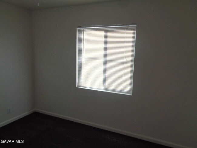 Building Photo - 44253 Beech Ave