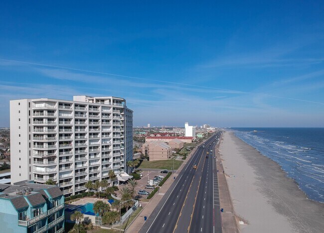 Building Photo - 7700 Seawall Blvd