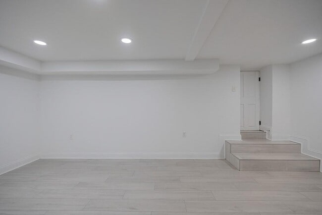 Building Photo - 593 Lynnhaven Dr SW