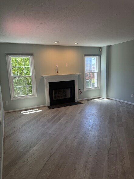 Building Photo - 8148 Chester Pky