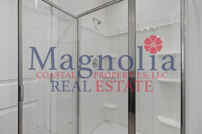 Building Photo - Spacious 4 Bedroom Home with Bonus Room in The Palms at New Hampstead!
