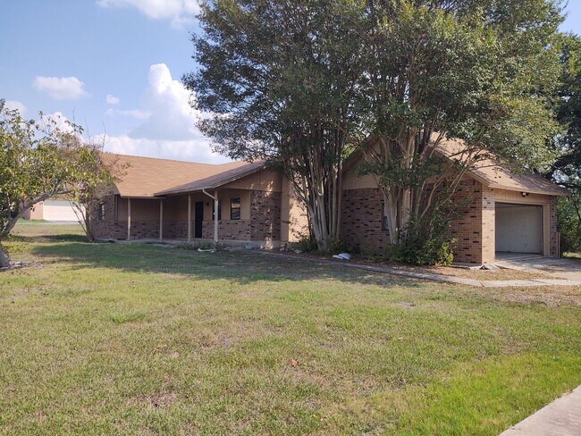 Primary Photo - 455 Ridge Dr