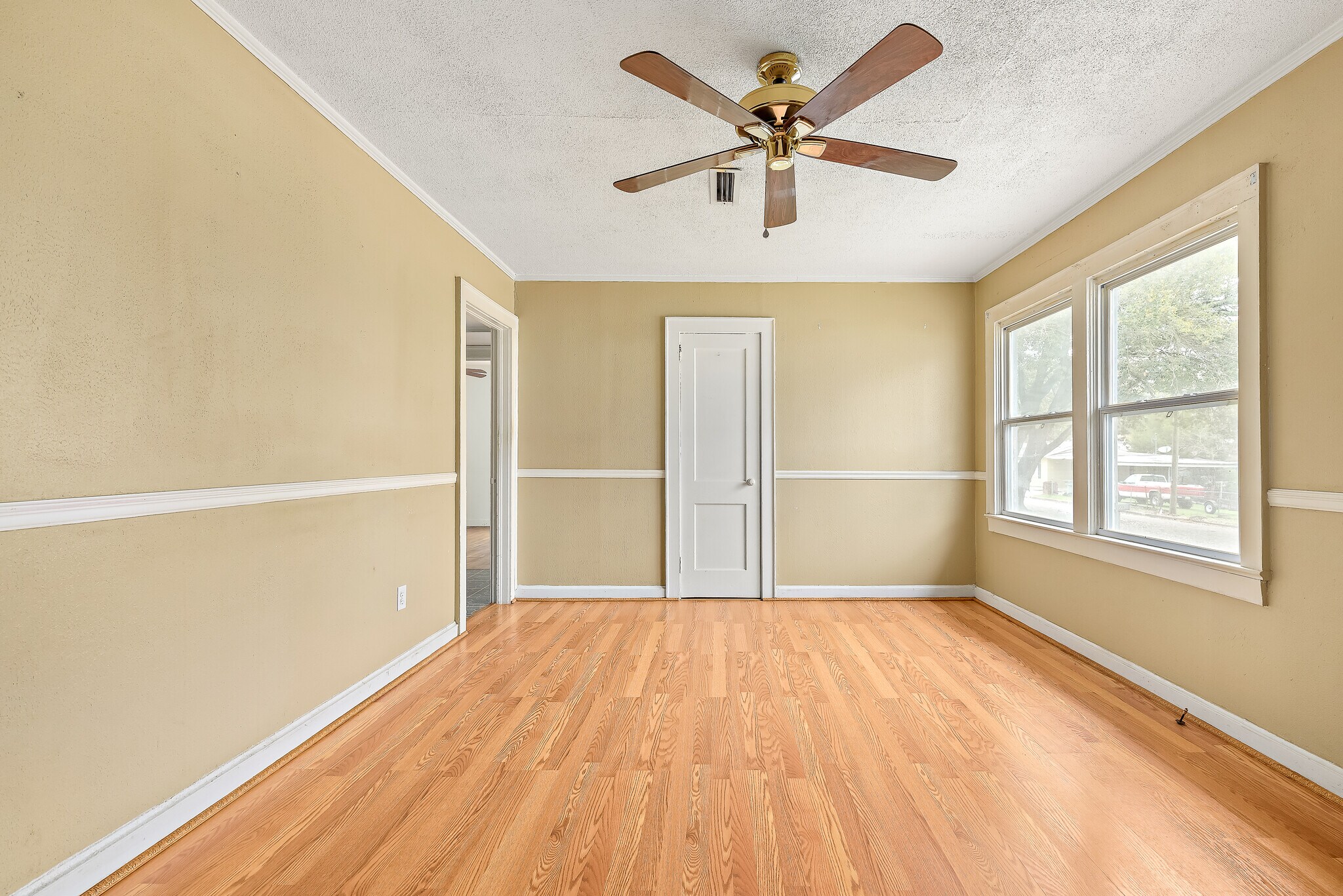 Building Photo - 223 Fair Ave