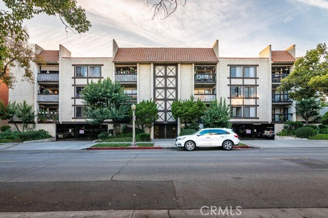 Building Photo - 515 N Jackson St