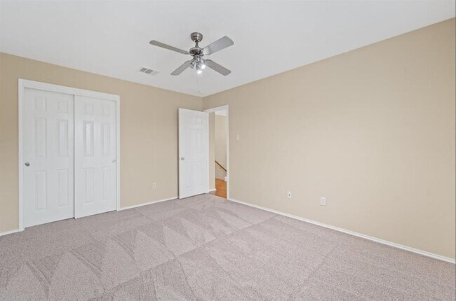 Building Photo - 909 Remington Dr