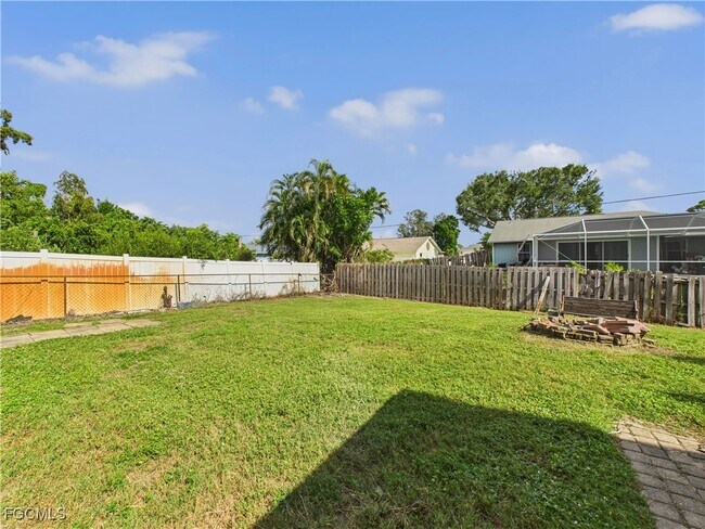 Building Photo - 17409 Braddock Rd