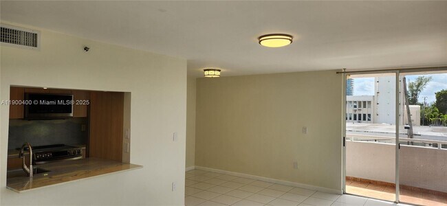 Building Photo - 7601 Dickens Ave