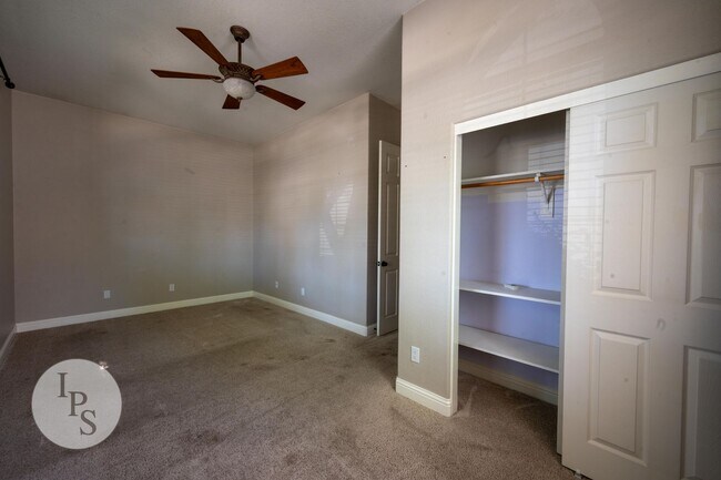 Building Photo - Charming 4BR/2BA Home in the Heart of Clov...