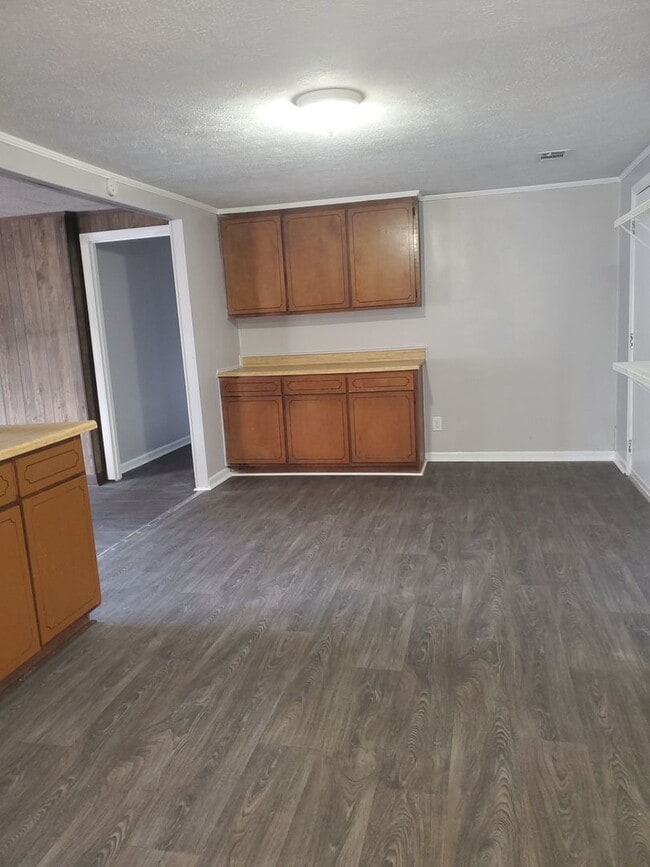 Building Photo - 128 Sunset Dr