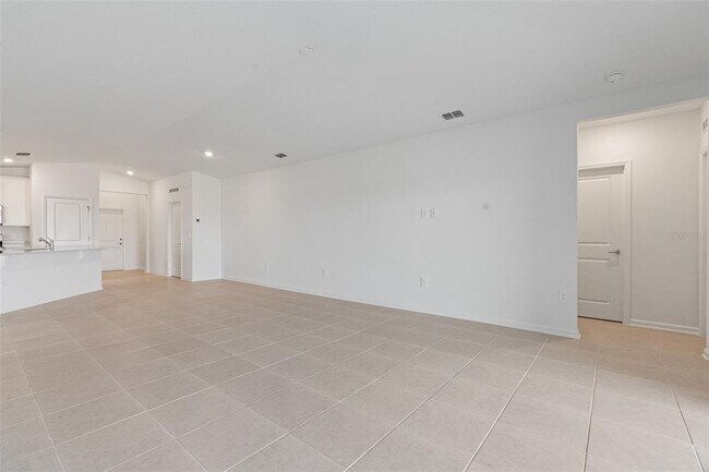 Building Photo - 3028 Namaste Dr