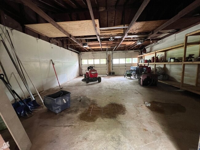 Building Photo - 505 Church St