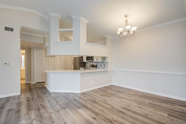 Building Photo - 2111 Welch St