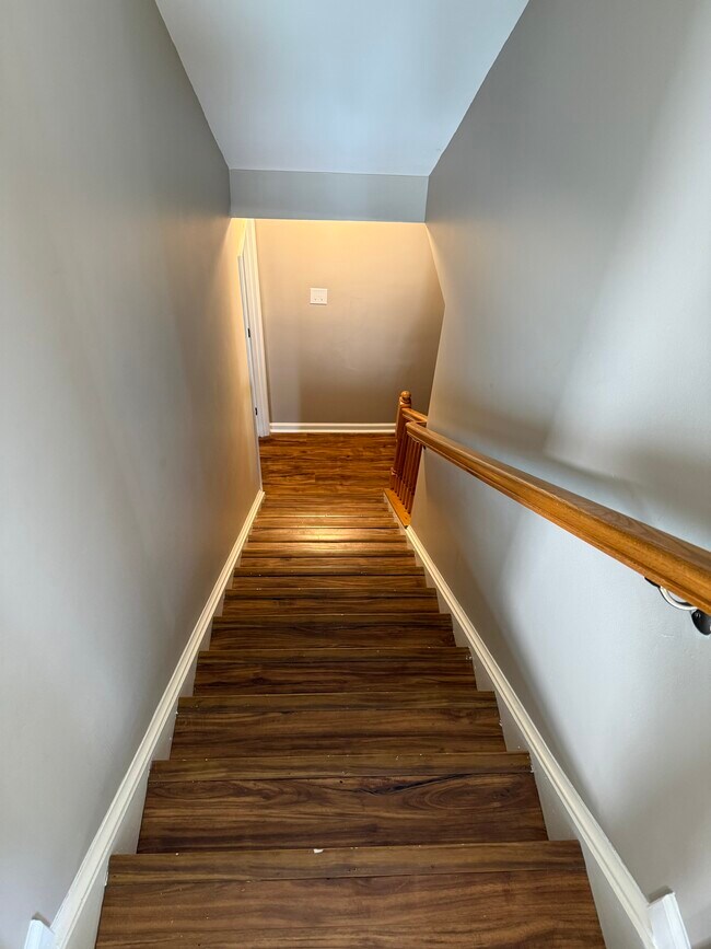 Building Photo - 349 Superior Rd