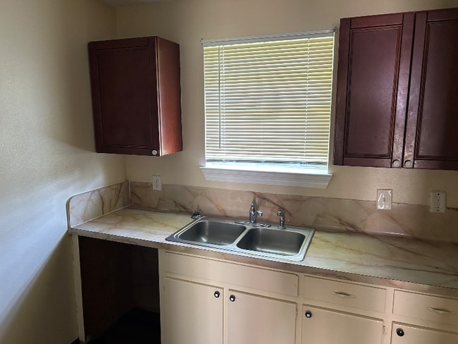 Building Photo - 2203 Fairchild St