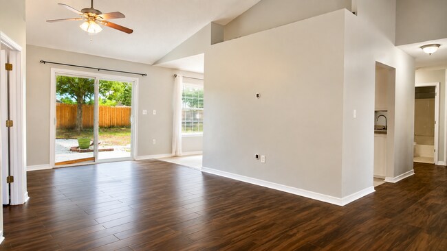 Building Photo - 1248 Jefferyscot Dr