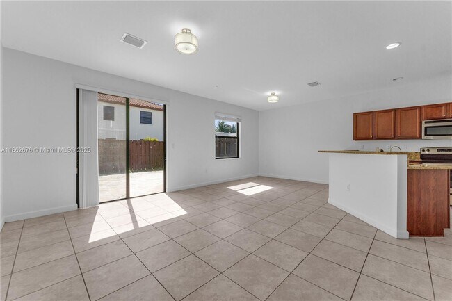 Building Photo - 17461 SW 153rd Ct