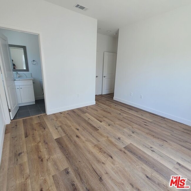 Building Photo - 13824 Bessemer St