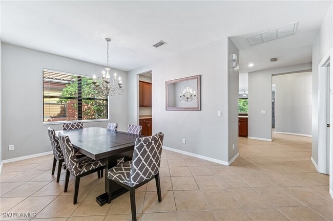 Building Photo - 12154 Country Day Cir