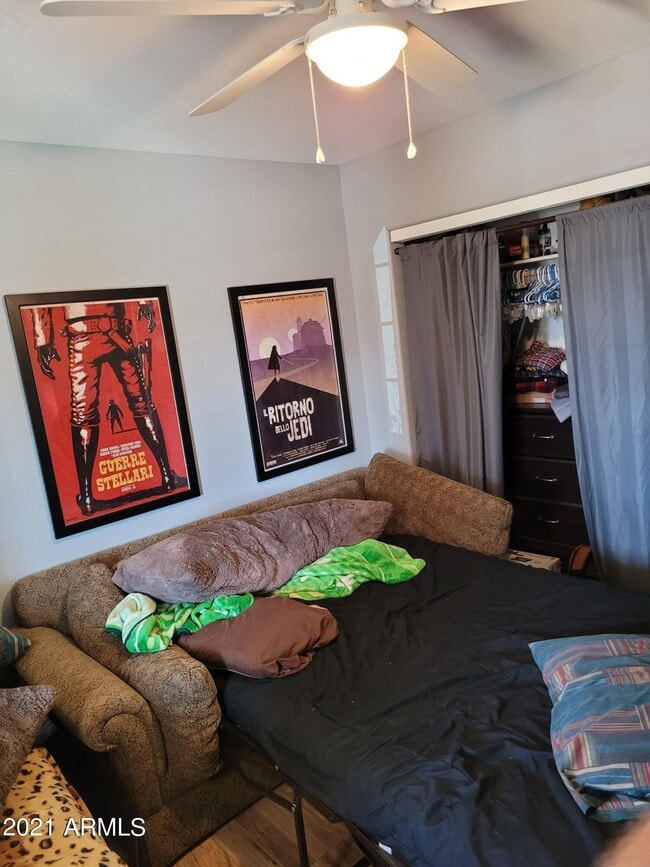 Building Photo - 2702 E Juniper Ave