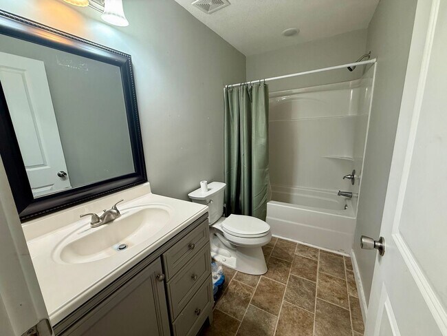 Building Photo - 3708 Fielder Dr