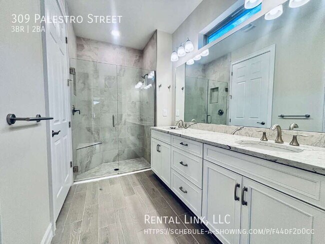 Building Photo - 309 Palestro St