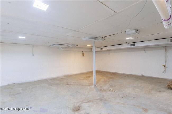 Building Photo - 3921 Staebler Ave