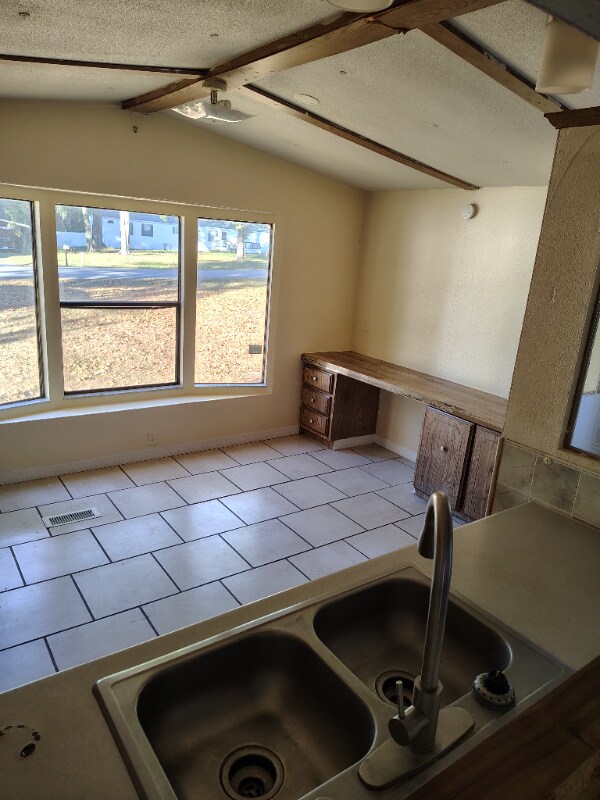 Building Photo - 120 SE Mink Gln