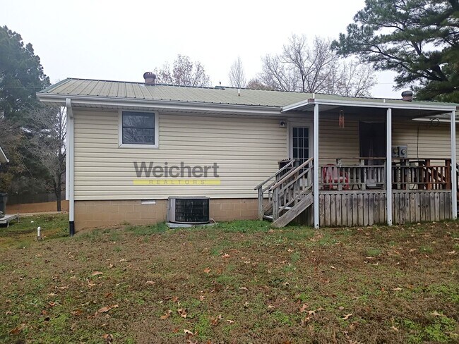 Building Photo - 814 E Unity Rd