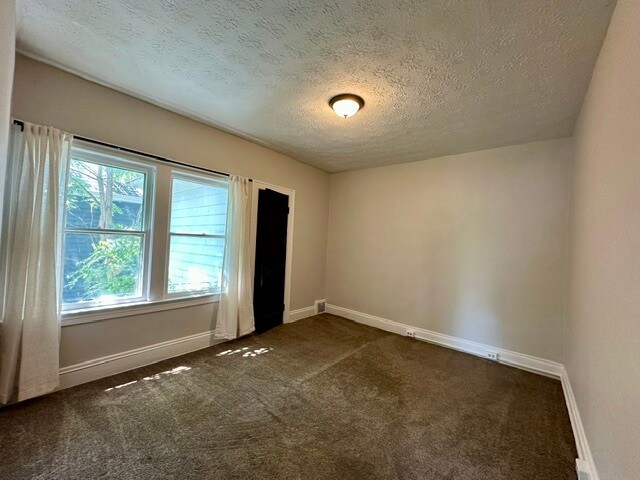 Building Photo - 15909 Clifton Blvd