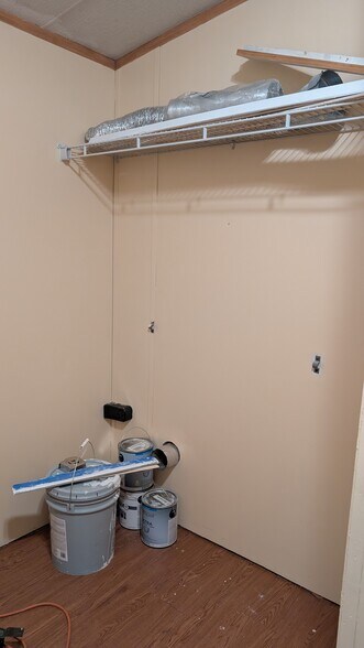 Building Photo - 291 Pebble Ln