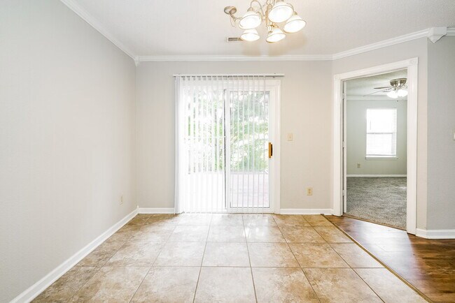 Building Photo - 1653 Farm Meadow Dr