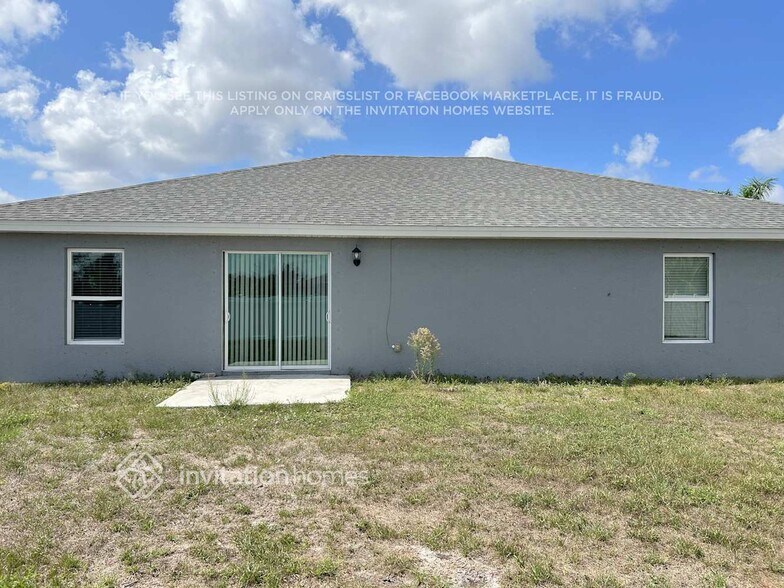 Building Photo - 515 SW 21st Ln
