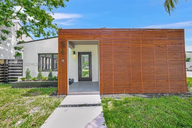 Building Photo - 94 NW 48th St
